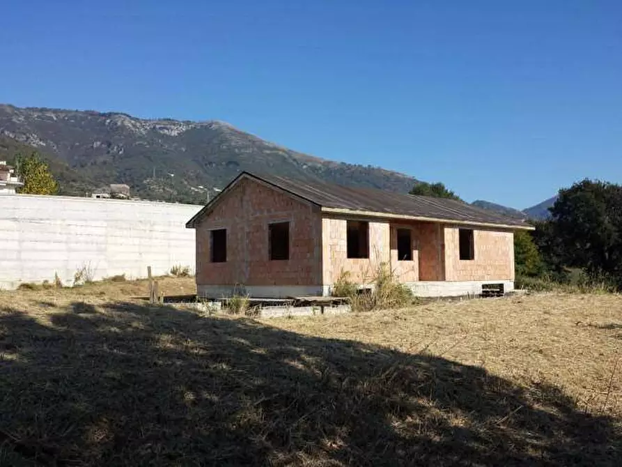 Immagine 3 di Casa indipendente in vendita  in Via Monsignor Gaetano Pollio a Salerno