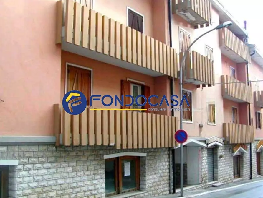 Immagine 2 di Appartamento in vendita  in via roma 25 a Roccaraso