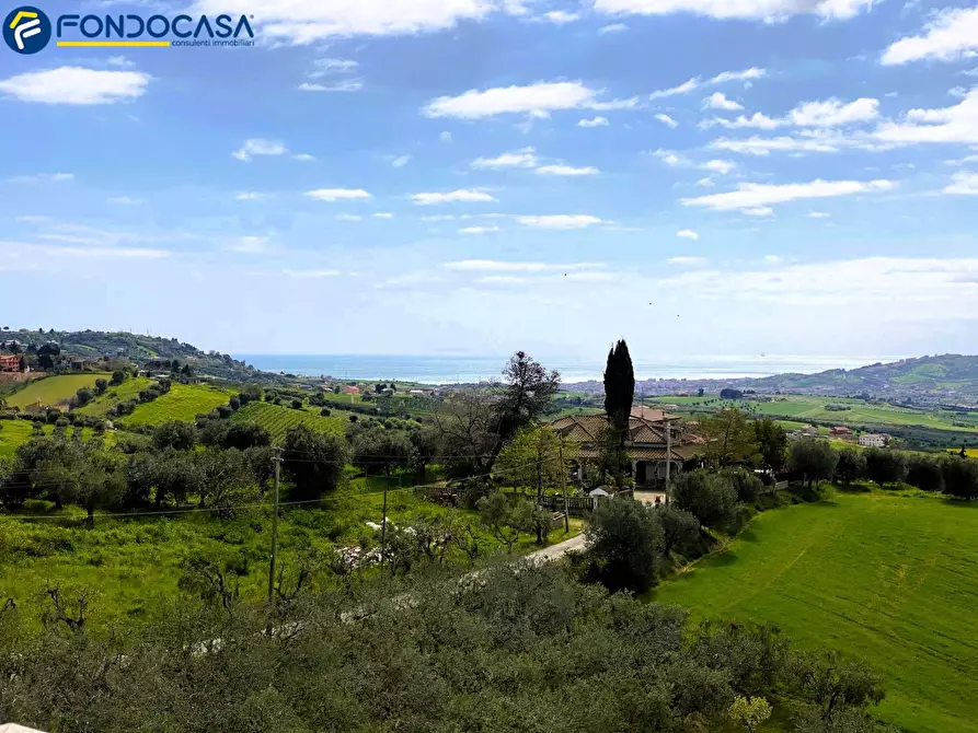 Immagine 15 di Appartamento in vendita  in Via Sant'Angelo 55 a Ancarano