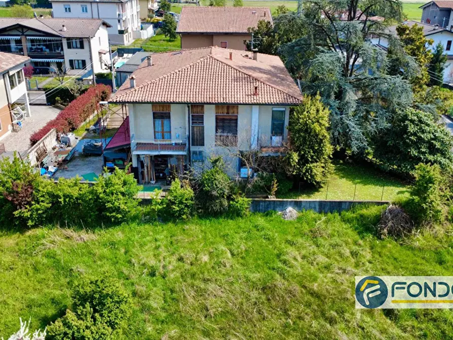 Immagine 3 di Villa in vendita  a Palazzolo Sull'oglio