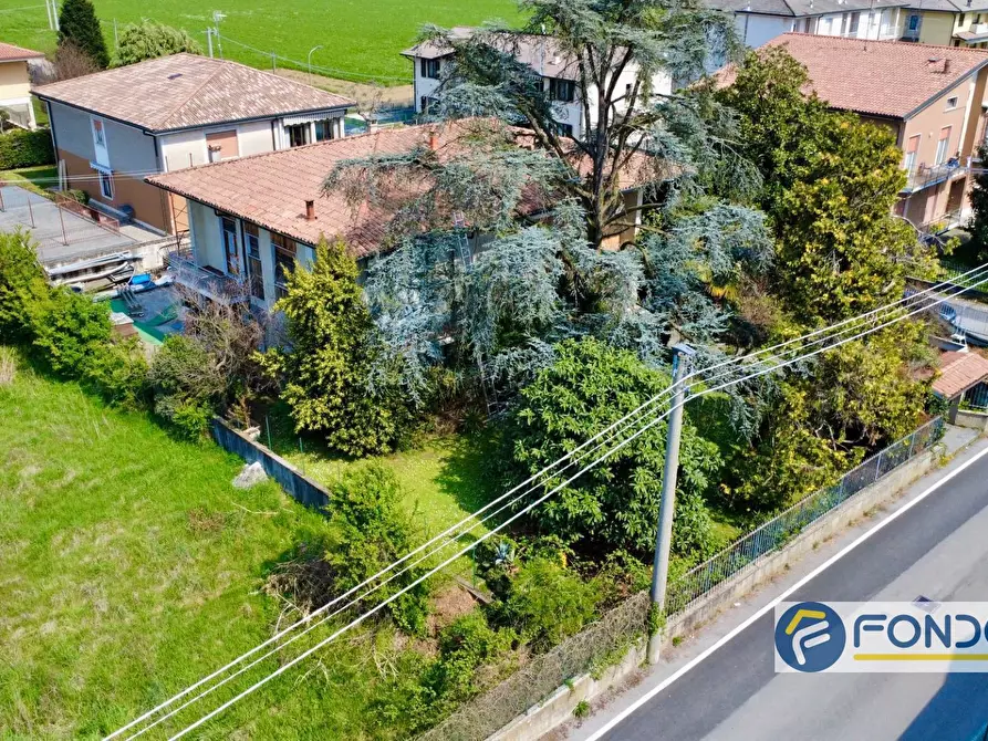 Immagine 2 di Villa in vendita  a Palazzolo Sull'oglio