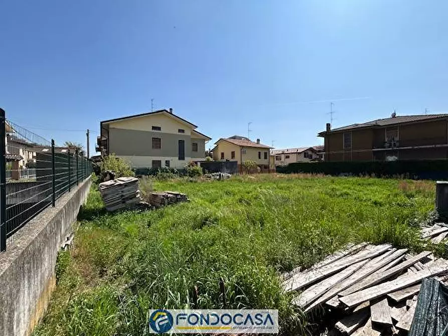Immagine 4 di Terreno residenziale in vendita  snc a Adro