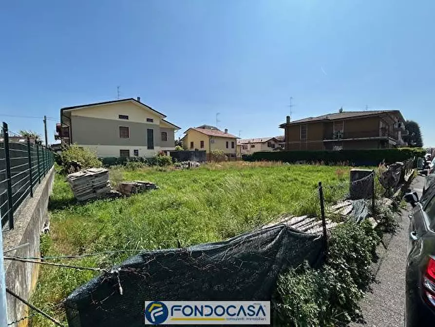 Immagine 11 di Terreno residenziale in vendita  snc a Adro