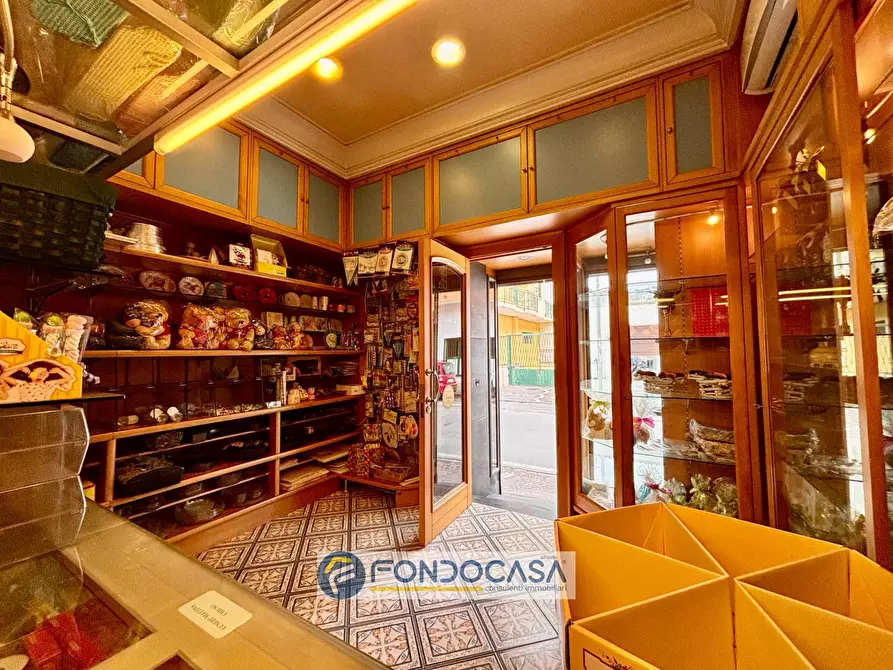 Immagine 4 di Attività commerciale in affitto  in via giuseppe di vittorio 54 a Sant'antimo