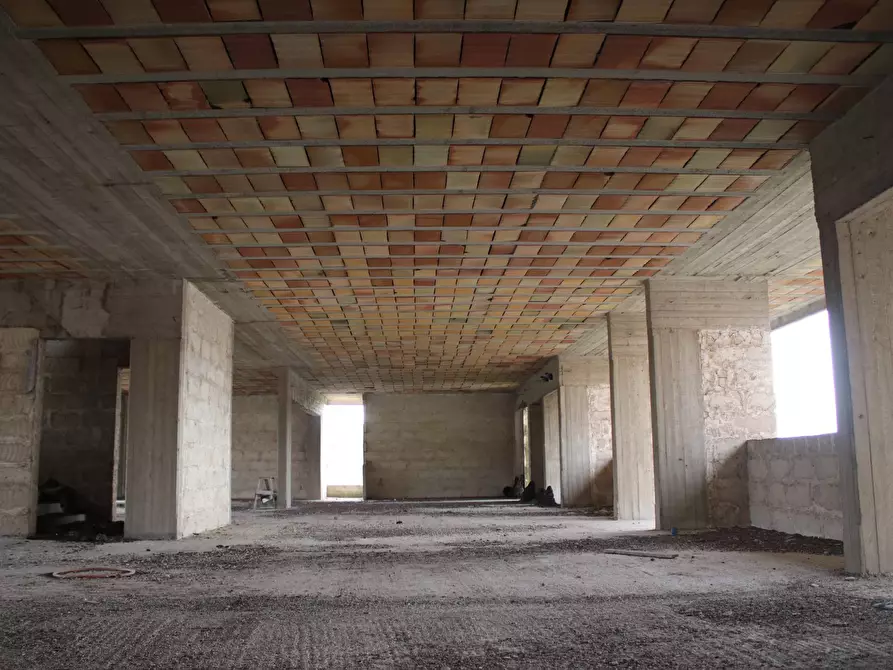 Immagine 41 di Rustico / casale in vendita  in via roma 70 a San Giorgio Ionico