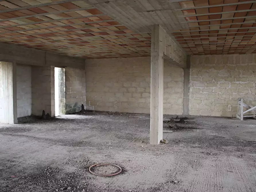 Immagine 48 di Rustico / casale in vendita  in via roma 70 a San Giorgio Ionico