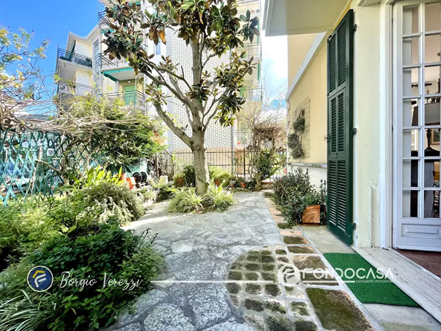 Immagine 9 di Villa in vendita  in Via Molino a Borgio Verezzi