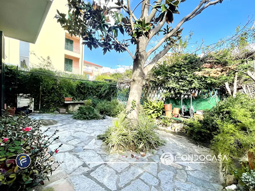 Immagine 10 di Villa in vendita  in Via Molino a Borgio Verezzi