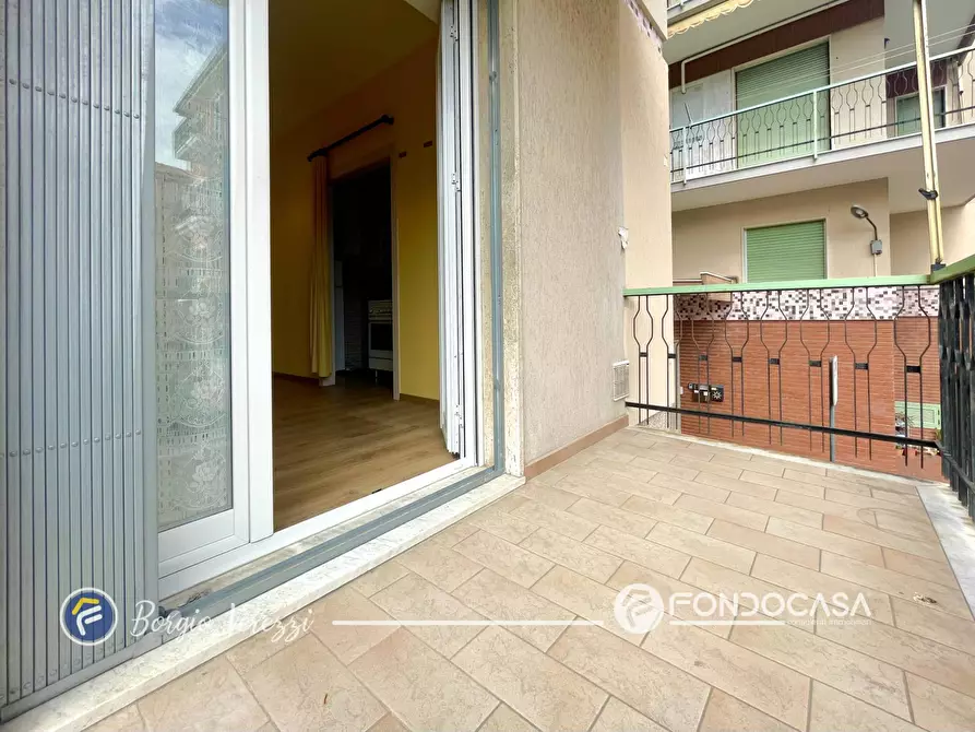 Immagine 14 di Appartamento in vendita  in Via IV Novembre a Borgio Verezzi