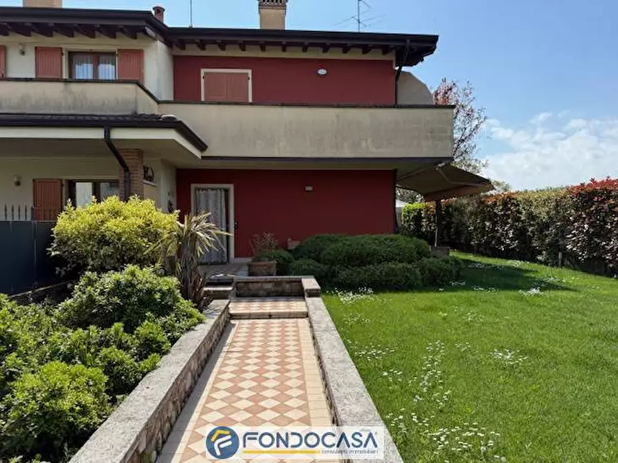 Immagine 54 di Villa in vendita  a Rovato