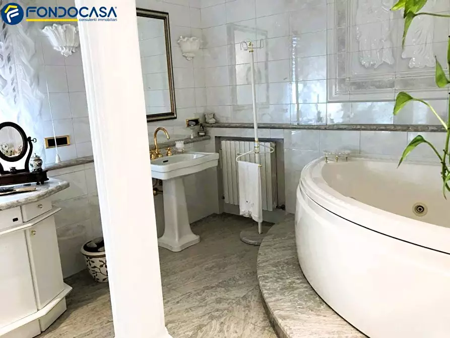 Immagine 9 di Villetta a schiera in vendita  in Via Sandro Botticelli a San Benedetto Del Tronto