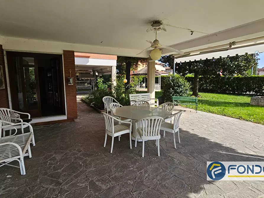 Immagine 14 di Villa in vendita  in grumello del monte a Grumello Del Monte