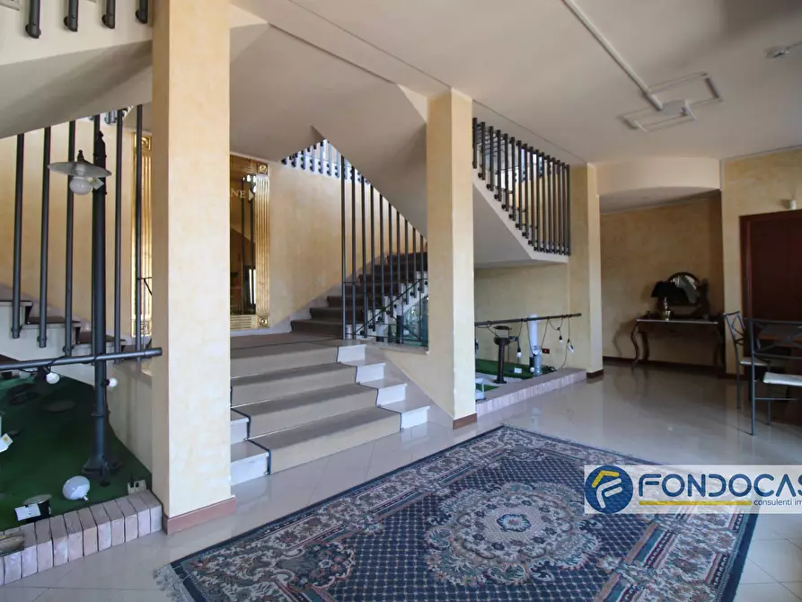 Immagine 4 di Locale commerciale in vendita  in Via Del Tiglio a Calcinaia