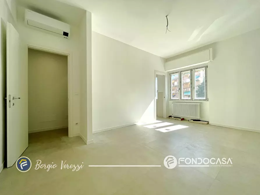 Immagine 11 di Appartamento in vendita  in Via Giacomo Matteotti a Borgio Verezzi