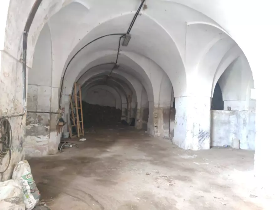 Immagine 2 di Locale commerciale in vendita  in via salentina 3 a Ugento