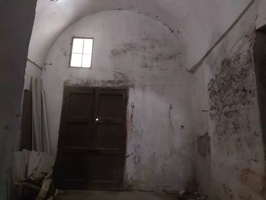 Immagine 11 di Locale commerciale in vendita  in via salentina 3 a Ugento