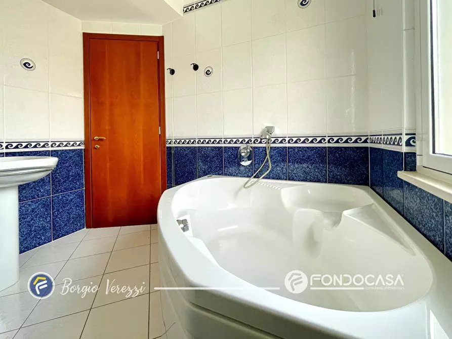 Immagine 8 di Appartamento in vendita  in Via Giacomo Matteotti a Borgio Verezzi