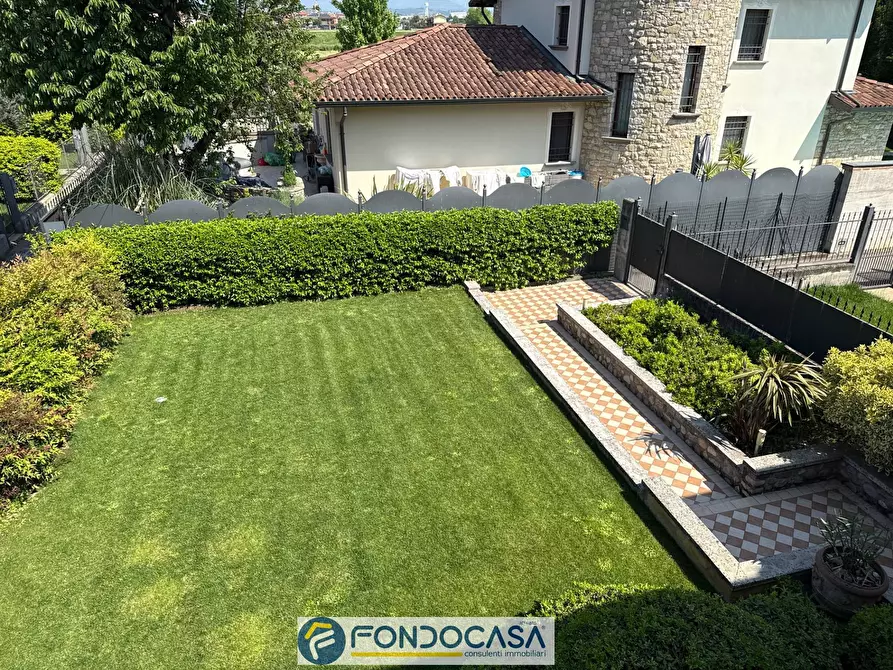 Immagine 61 di Villa in vendita  a Rovato