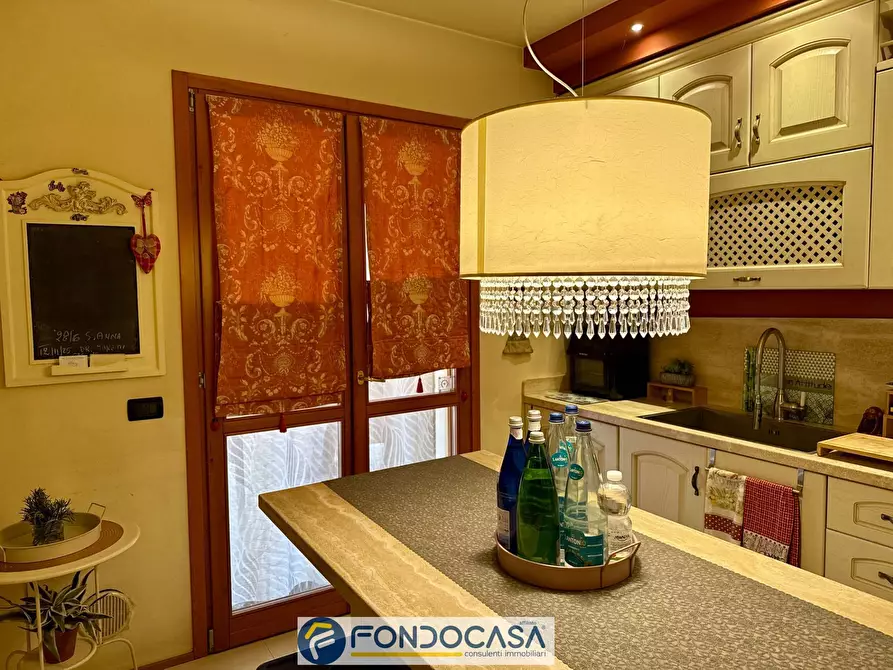 Immagine 13 di Villa in vendita  a Rovato