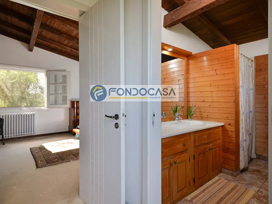 Immagine 23 di Villa in vendita  a Bagnolo Del Salento