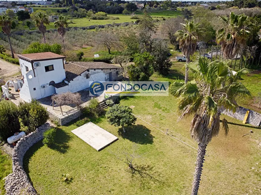 Immagine 3 di Villa in vendita  a Bagnolo Del Salento