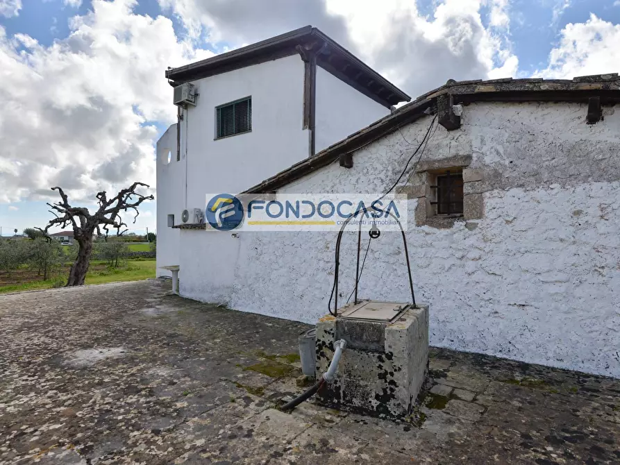 Immagine 37 di Villa in vendita  a Bagnolo Del Salento