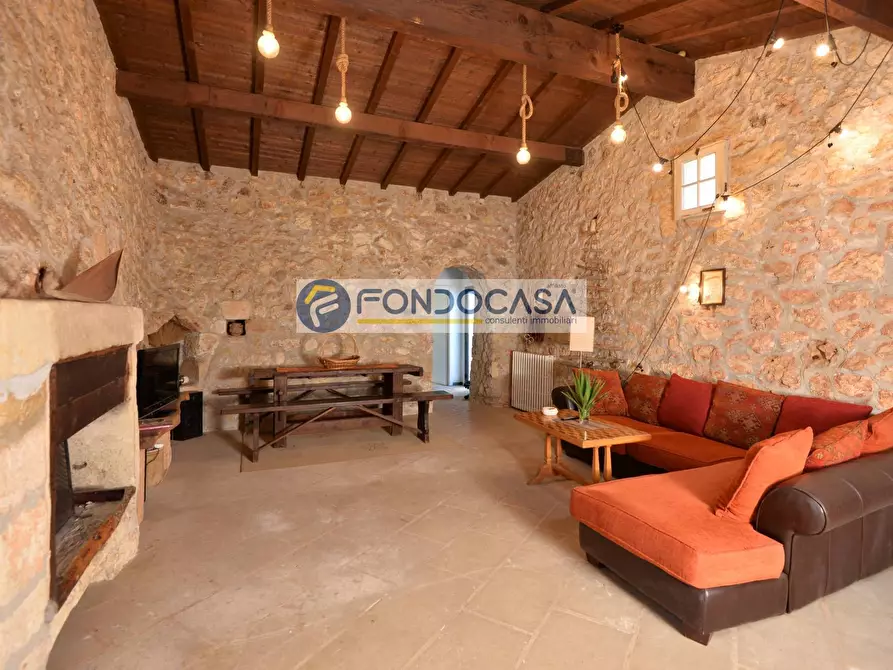 Immagine 9 di Villa in vendita  a Bagnolo Del Salento