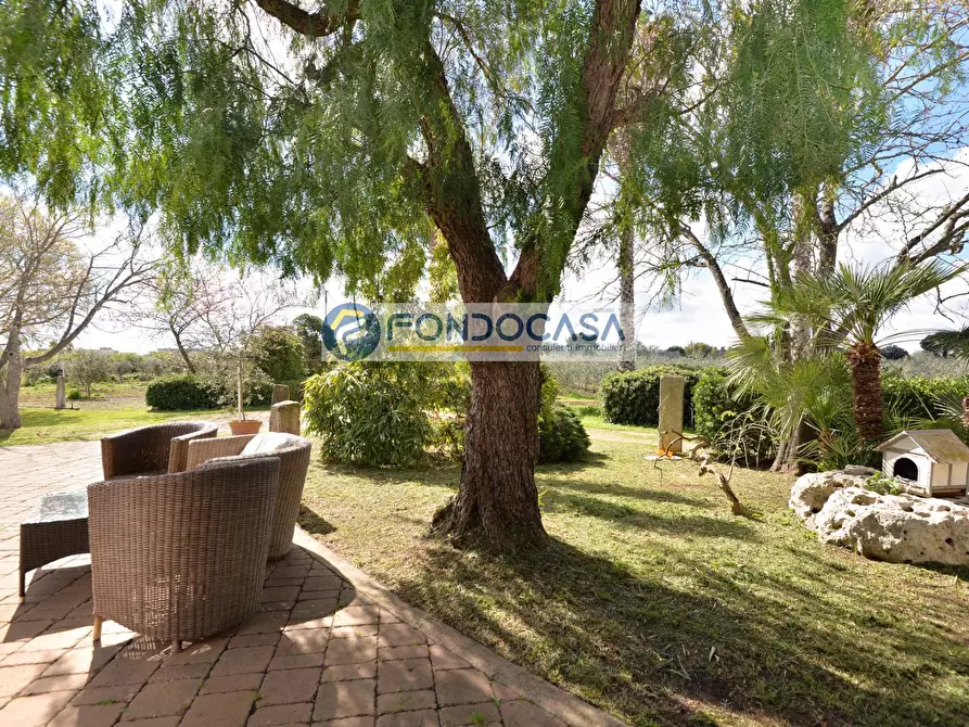 Immagine 40 di Villa in vendita  a Bagnolo Del Salento