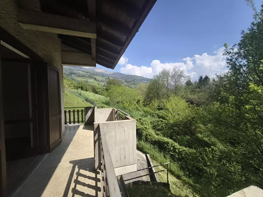 Immagine 2 di Appartamento in vendita  in Via Botta 77 a Premolo