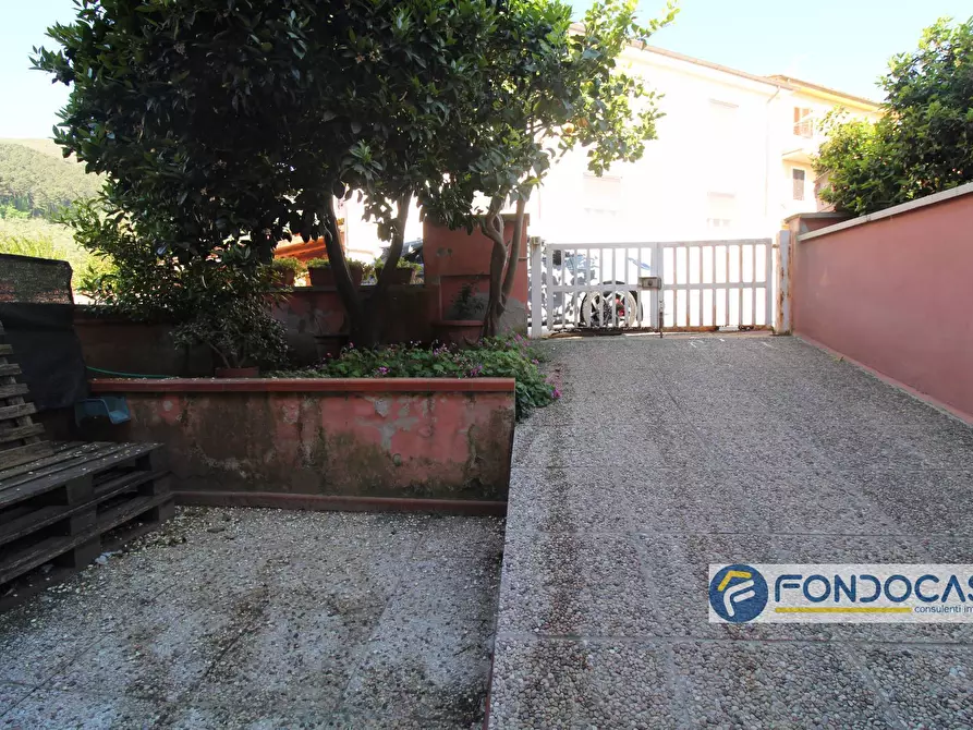 Immagine 36 di Villetta a schiera in vendita  in Via Panicale Basso a Buti