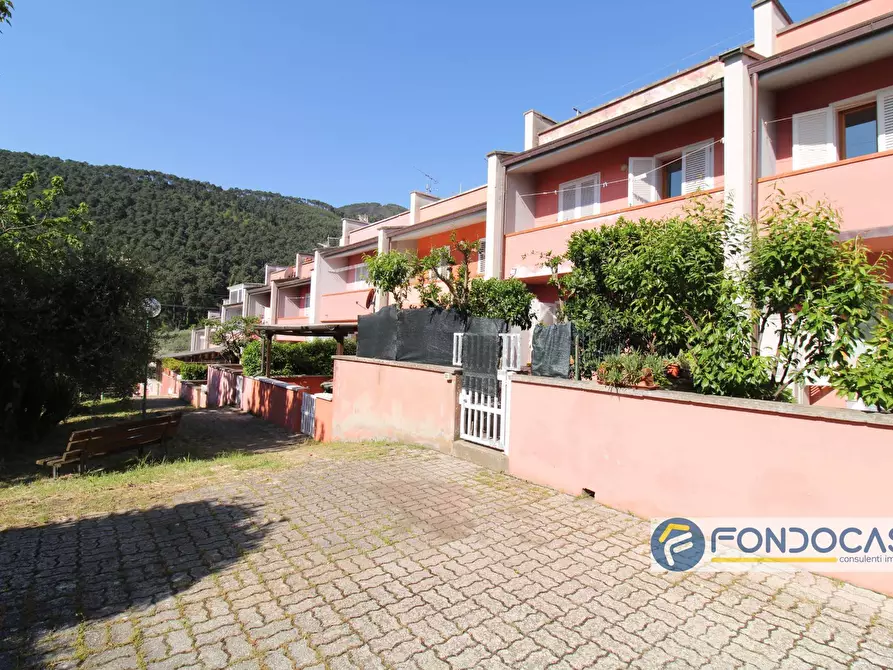 Immagine 2 di Villetta a schiera in vendita  in Via Panicale Basso a Buti