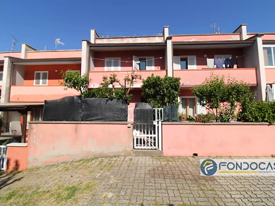 Immagine 3 di Villetta a schiera in vendita  in Via Panicale Basso a Buti