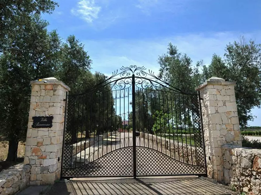 Immagine 16 di Azienda agricola in vendita  in STRADA ESTERNA LECCE SP 16 COPERTINO-SANPIETRO IN LAMA a Copertino