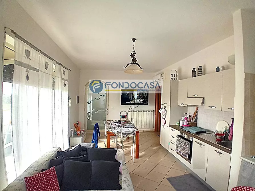 Immagine 1 di Appartamento in vendita  in Via Monsignor Vittorio Boccadamo a Castro