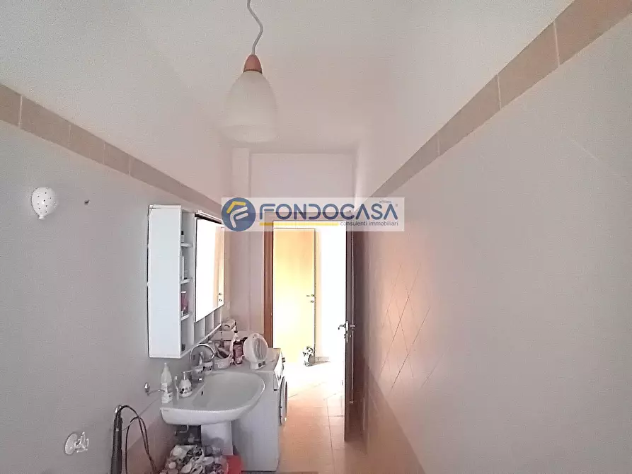 Immagine 13 di Appartamento in vendita  in Via Monsignor Vittorio Boccadamo a Castro