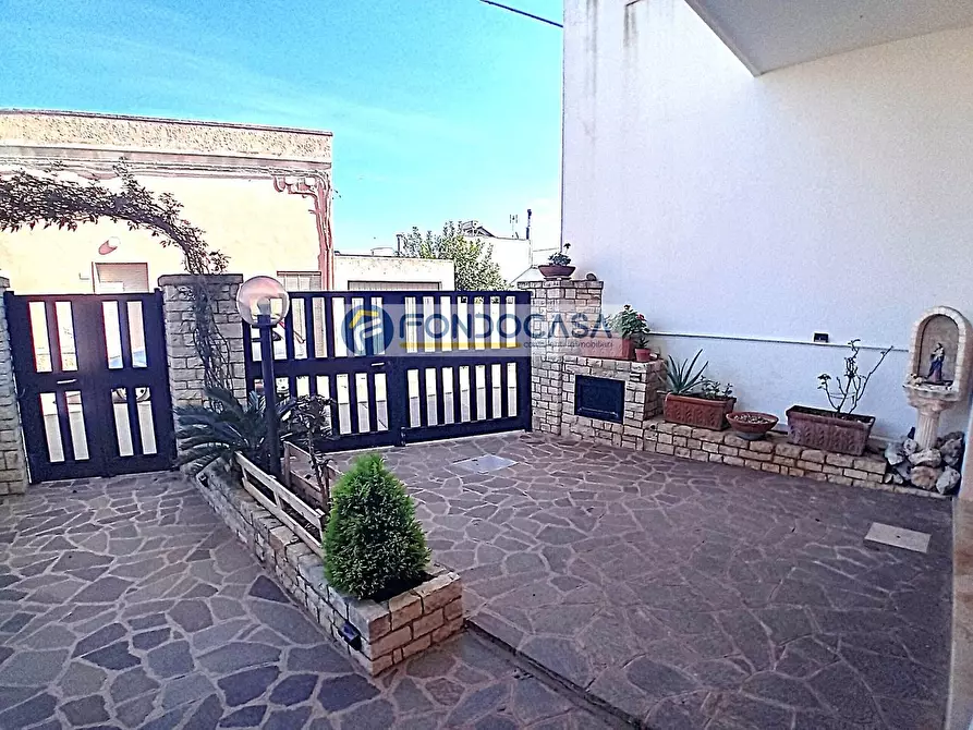 Immagine 2 di Casa indipendente in vendita  in Via San Vitale a Castro