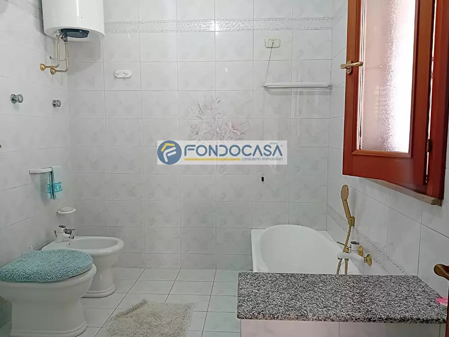 Immagine 18 di Casa indipendente in vendita  in Via San Vitale a Castro