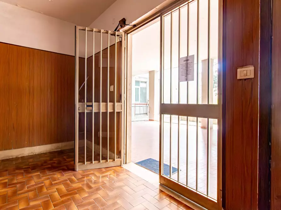 Immagine 6 di Appartamento in vendita  in Via Dei Greci 64/L a Salerno