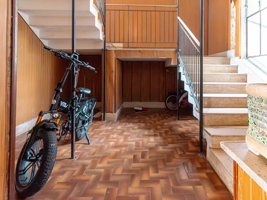 Immagine 8 di Appartamento in vendita  in Via Dei Greci 64/L a Salerno