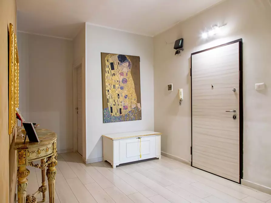 Immagine 11 di Appartamento in vendita  in Via Dei Greci 64/L a Salerno