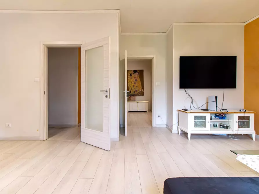 Immagine 17 di Appartamento in vendita  in Via Dei Greci 64/L a Salerno