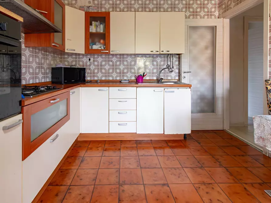 Immagine 20 di Appartamento in vendita  in Via Dei Greci 64/L a Salerno