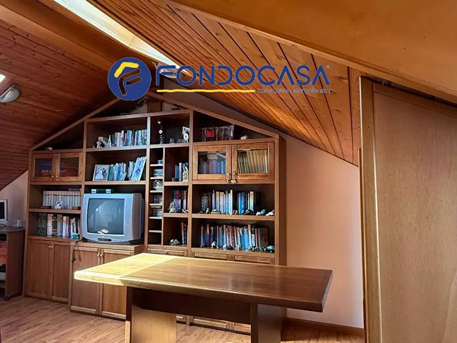 Immagine 18 di Villa in vendita  in via spazzilli 10 a Giugliano In Campania