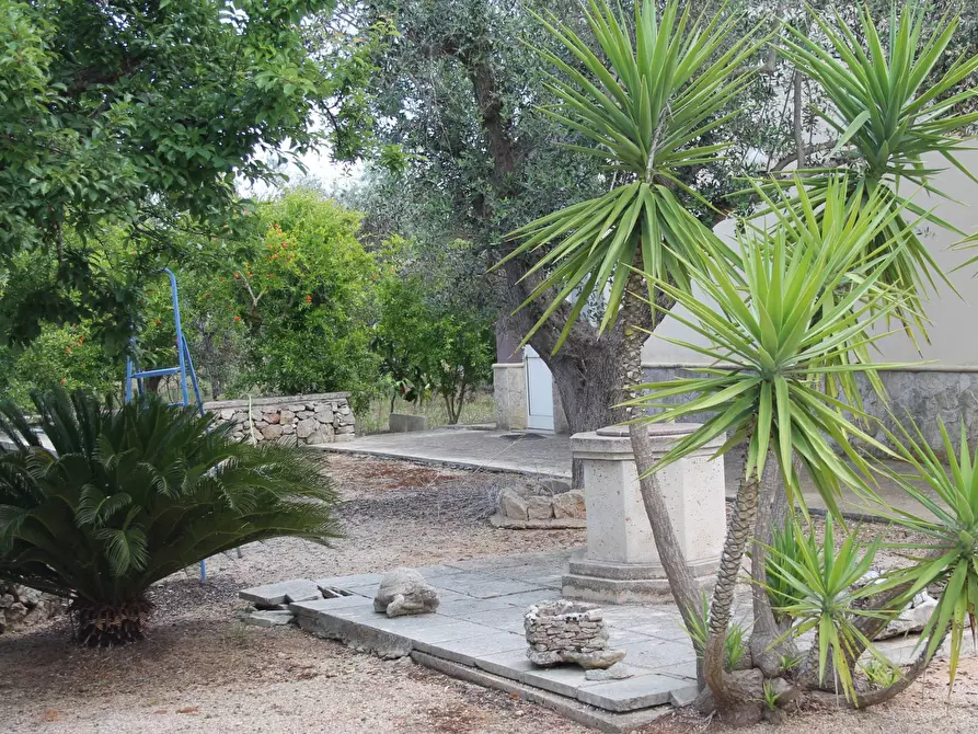 Immagine 10 di Villa in vendita  in via per castrignano 1 a Corigliano D'otranto