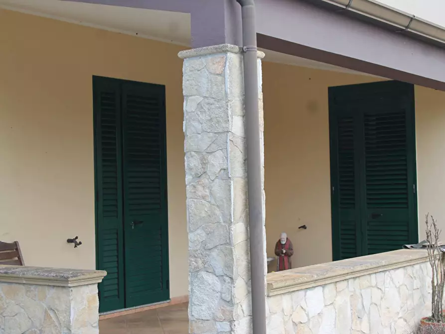 Immagine 13 di Villa in vendita  in via per castrignano 1 a Corigliano D'otranto