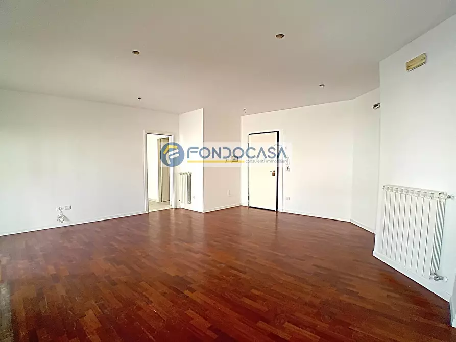 Immagine 4 di Appartamento in vendita  in Via Vittorio Alfieri Snc a Arnesano