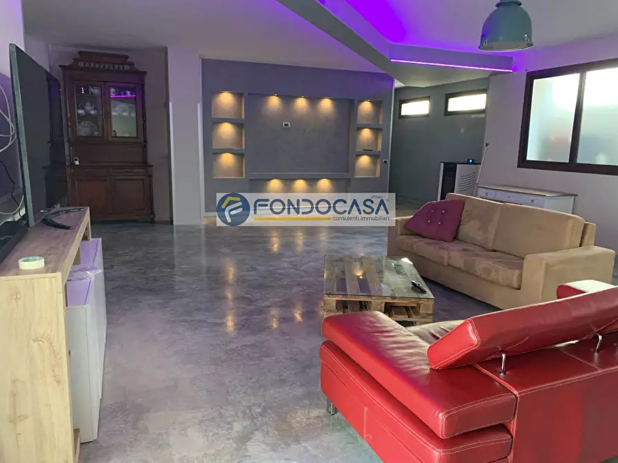 Immagine 1 di Villa in vendita  in Via della Libertà 15 a Arnesano