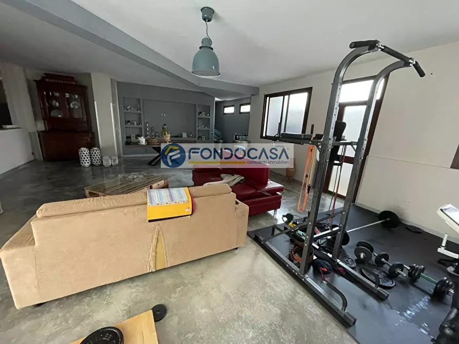 Immagine 4 di Villa in vendita  in Via della Libertà 15 a Arnesano