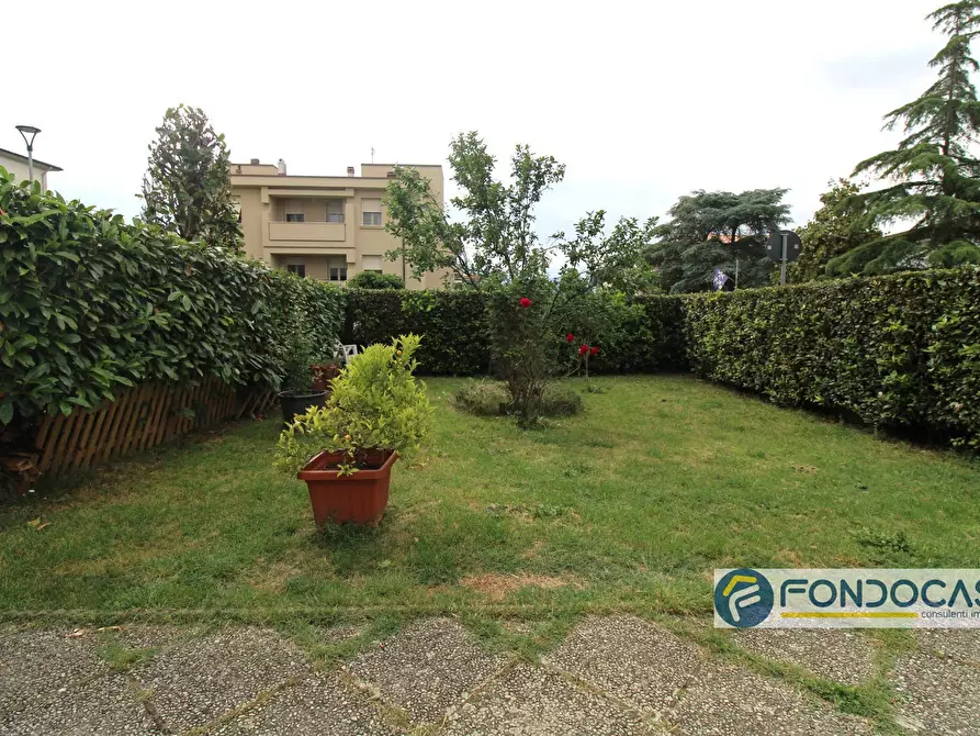 Immagine 5 di Appartamento in vendita  in Via Caduti Di Piavola a Calcinaia