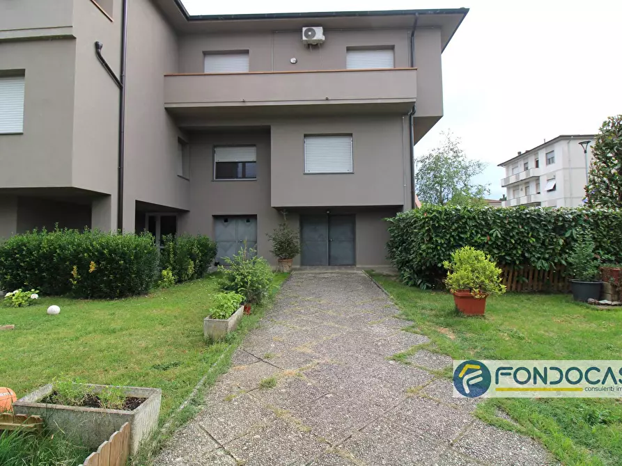 Immagine 8 di Appartamento in vendita  in Via Caduti Di Piavola a Calcinaia